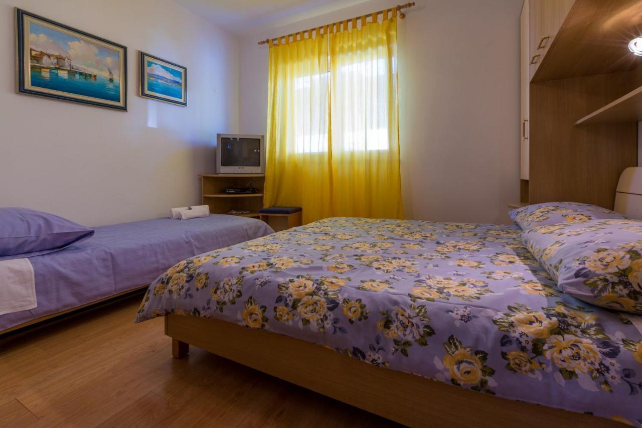 Apartments Domino R Dramalj Ngoại thất bức ảnh
