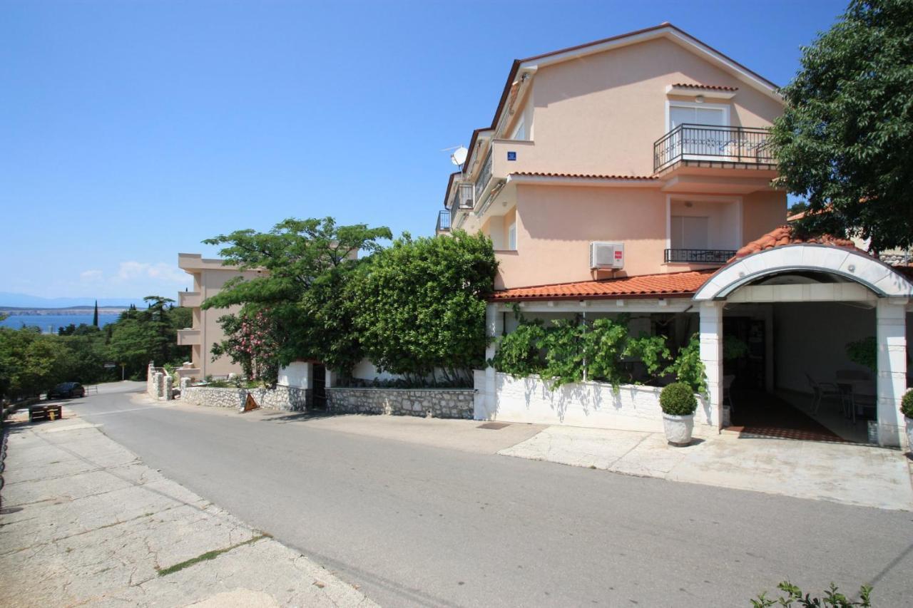Apartments Domino R Dramalj Ngoại thất bức ảnh