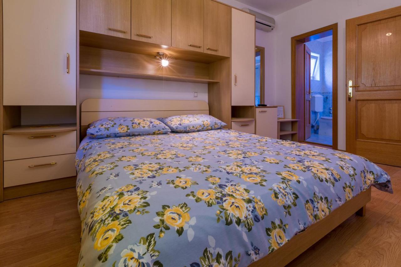 Apartments Domino R Dramalj Ngoại thất bức ảnh
