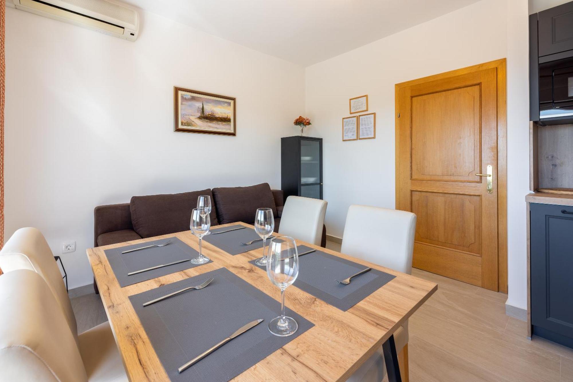 Apartments Domino R Dramalj Ngoại thất bức ảnh